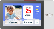 la tablette tactile d'arkéa Care avec l'affichage des photos, de la date et de la météo